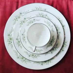 Wedgewood Westbury Dishes